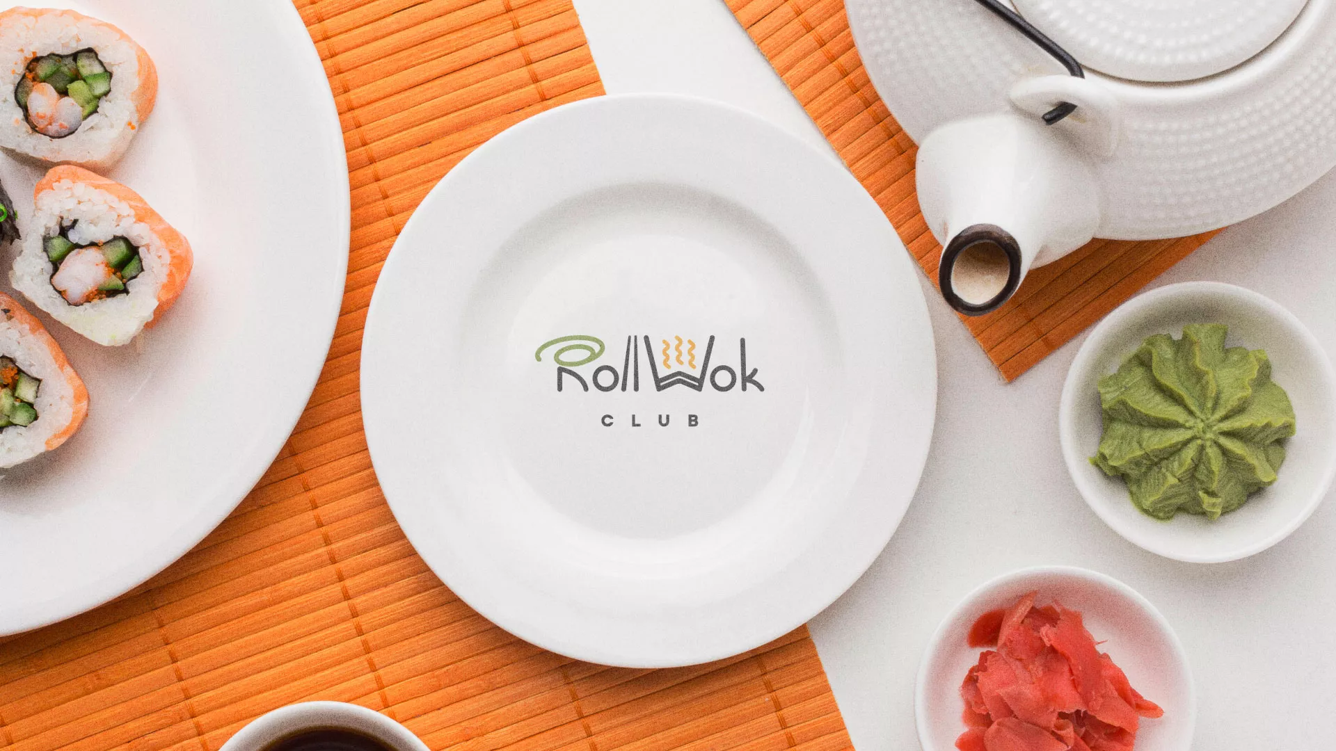 Разработка логотипа и фирменного стиля в Карасуке для суши-бара «Roll Wok Club»